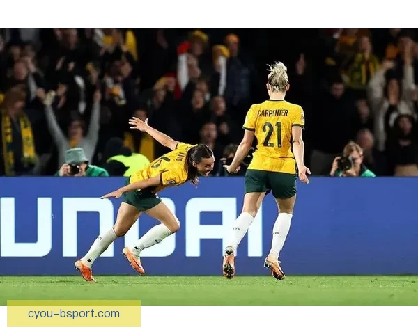 戴维斯远赴中北美洲客场长途奔袭破门为球队立下赫赫战功